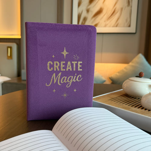 Caderno de Veludo Roxo - 80 páginas - Cria Magia