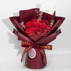 Ramo Grande de Rosas Vermelhas - O Amor é Eterno - Cartão de Presente