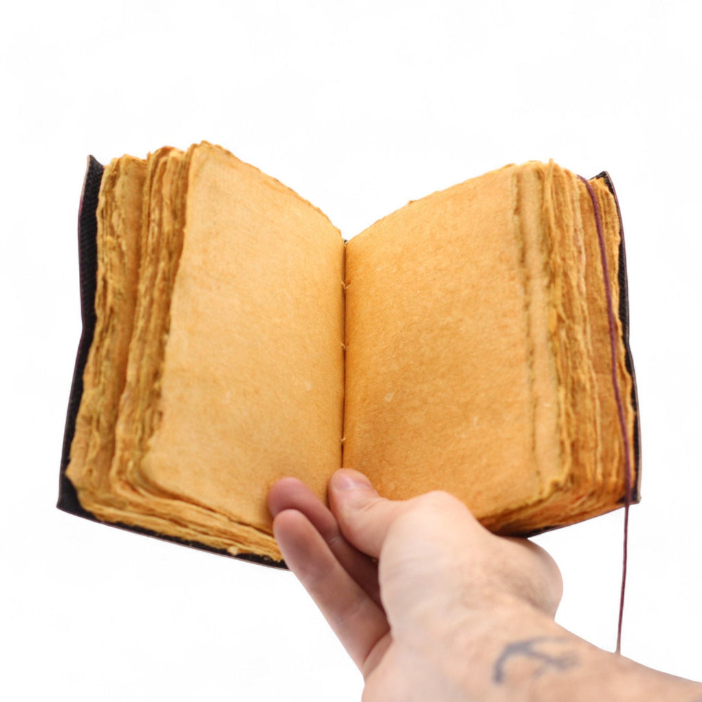 Caderno de Couro com Borda Irregular - Nem todos os dias são bons
